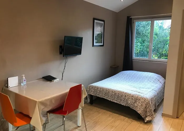 Le Logis De Rigoumel 1 ツーロン